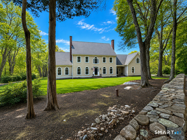 14 Bittersweet Way Stonington CT 06378