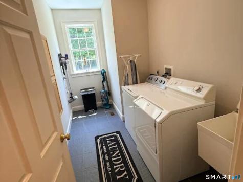 14 Bittersweet Way Stonington CT 06378