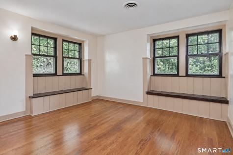 363 State Route 37 New Fairfield CT 06812