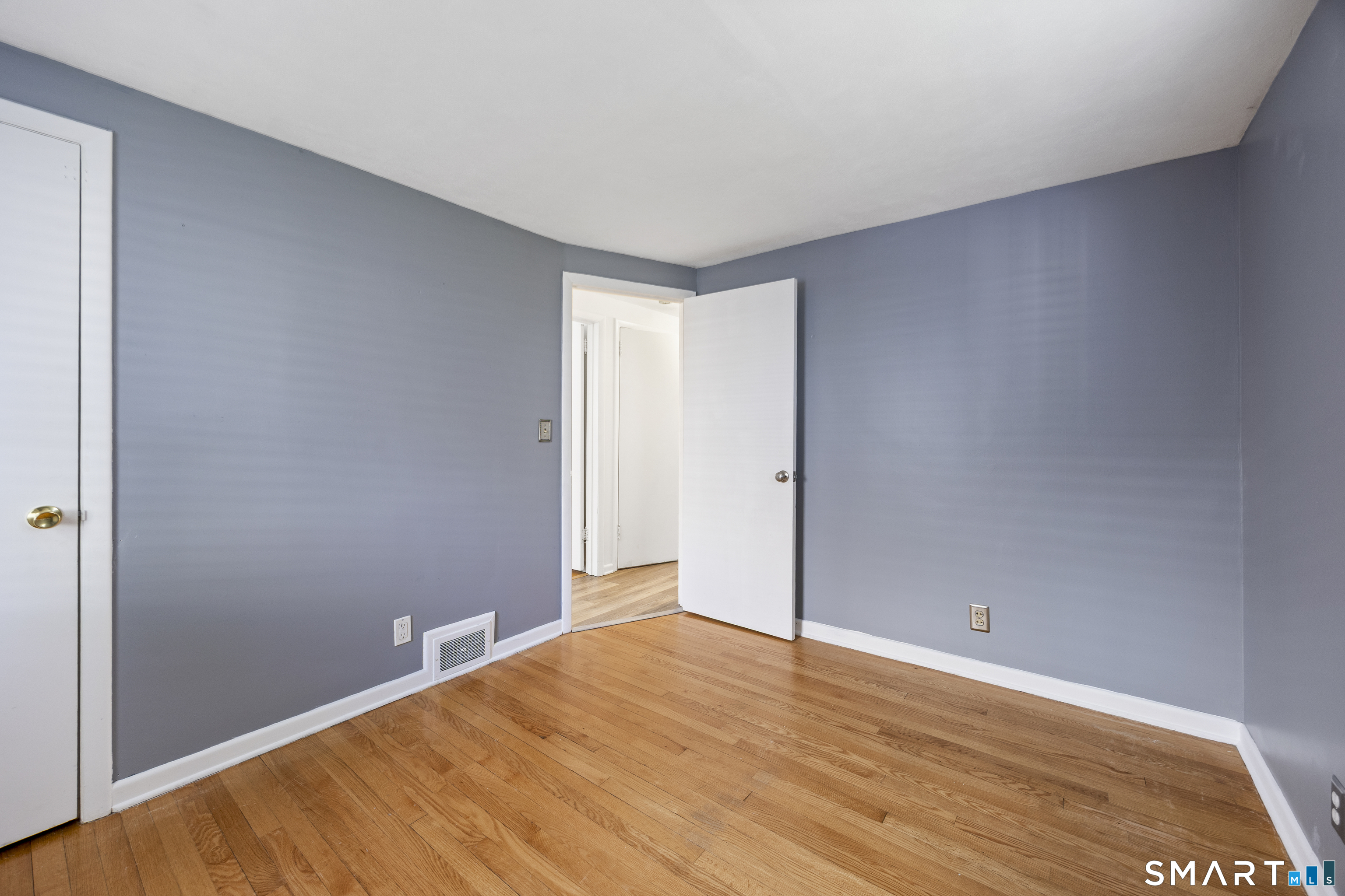 39 Whiteside Street Newington CT 06111