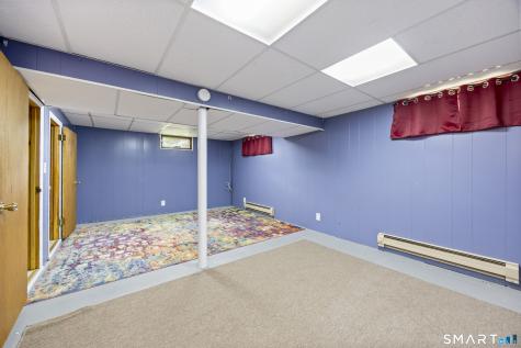 39 Whiteside Street Newington CT 06111