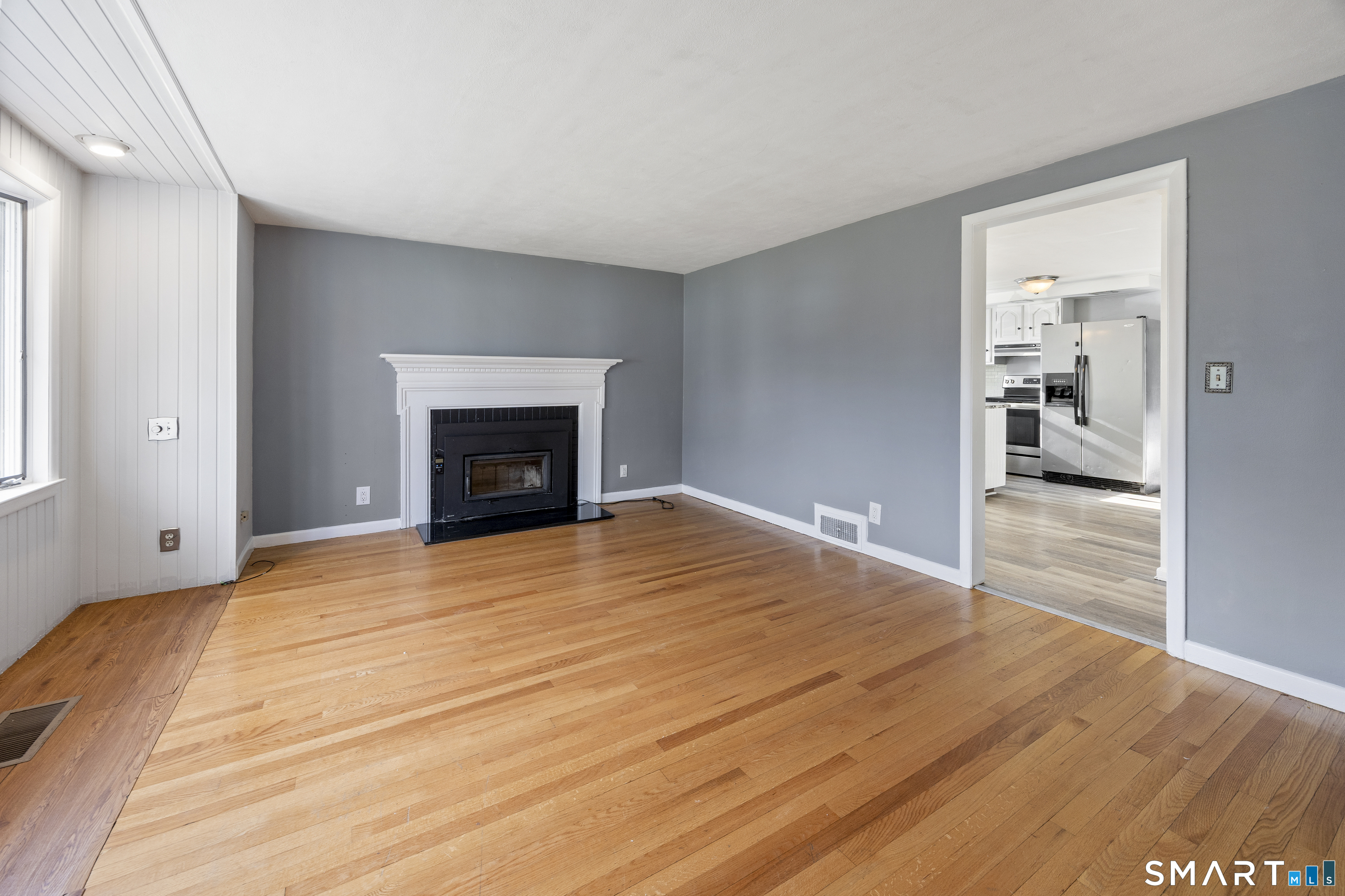 39 Whiteside Street Newington CT 06111