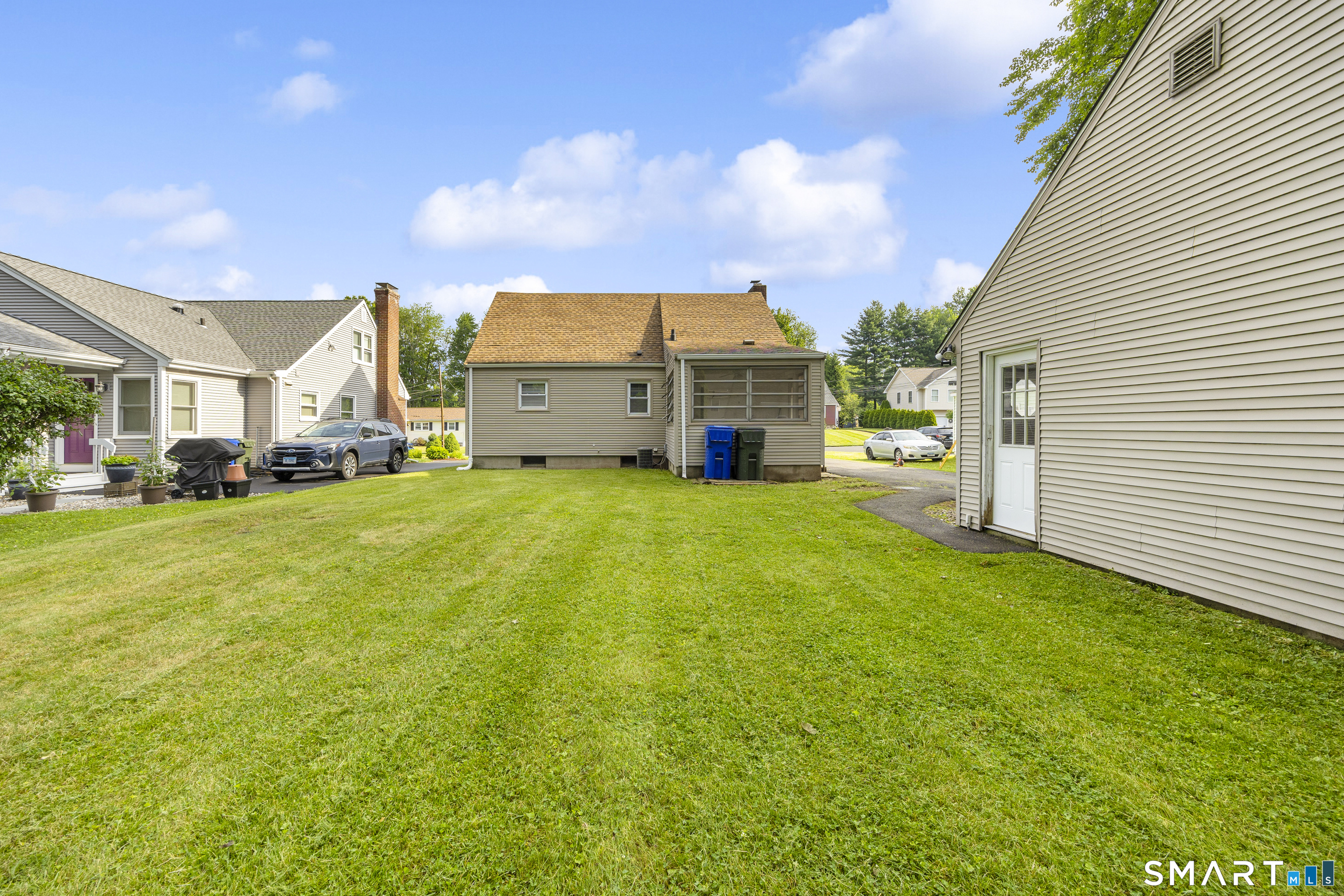 39 Whiteside Street Newington CT 06111