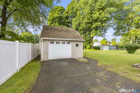 39 Whiteside Street Newington CT 06111