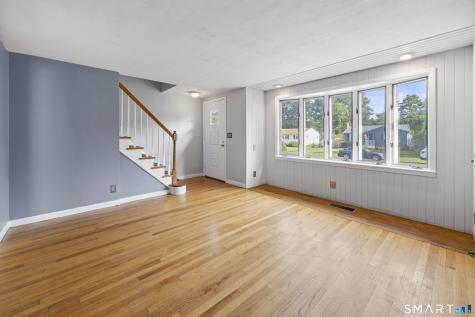 39 Whiteside Street Newington CT 06111