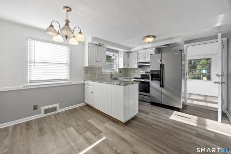 39 Whiteside Street Newington CT 06111
