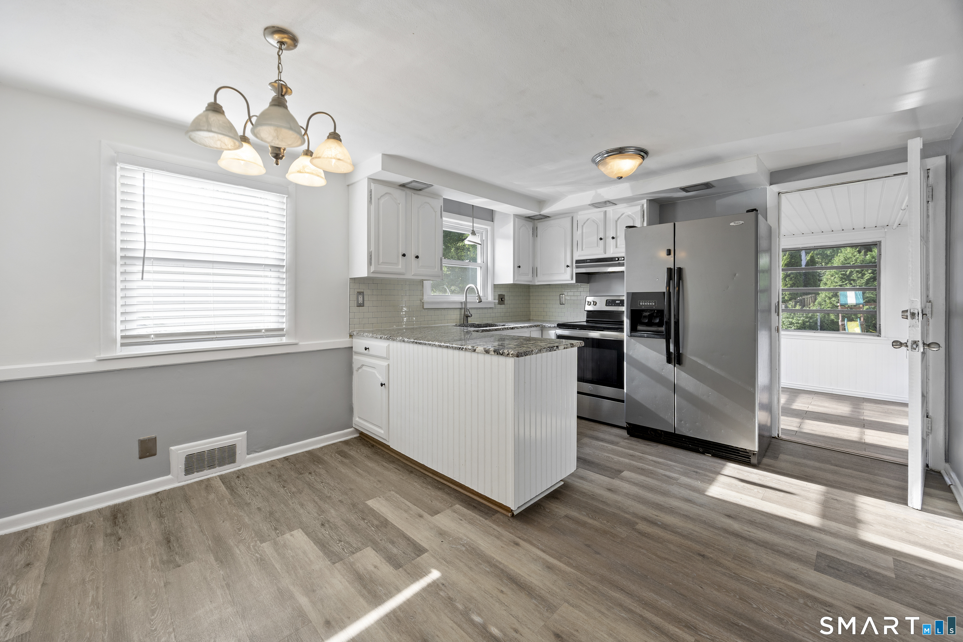 39 Whiteside Street Newington CT 06111
