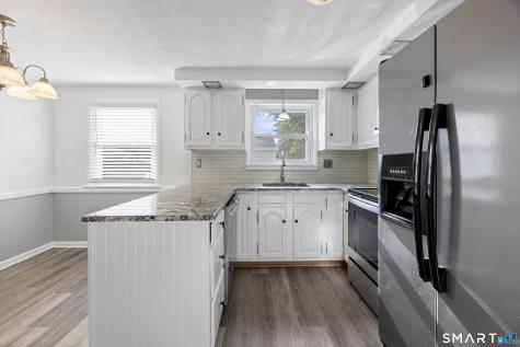 39 Whiteside Street Newington CT 06111