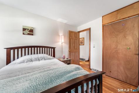 9 Glenridge Drive Ansonia CT 06401