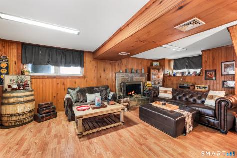 9 Glenridge Drive Ansonia CT 06401