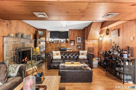 9 Glenridge Drive Ansonia CT 06401