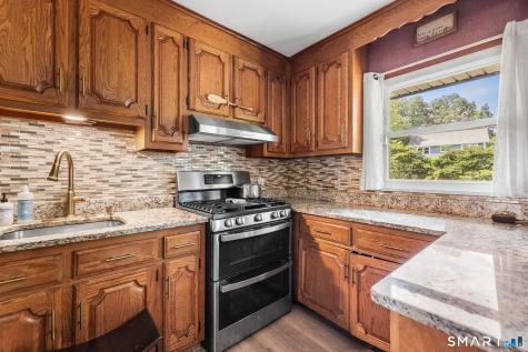 9 Glenridge Drive Ansonia CT 06401