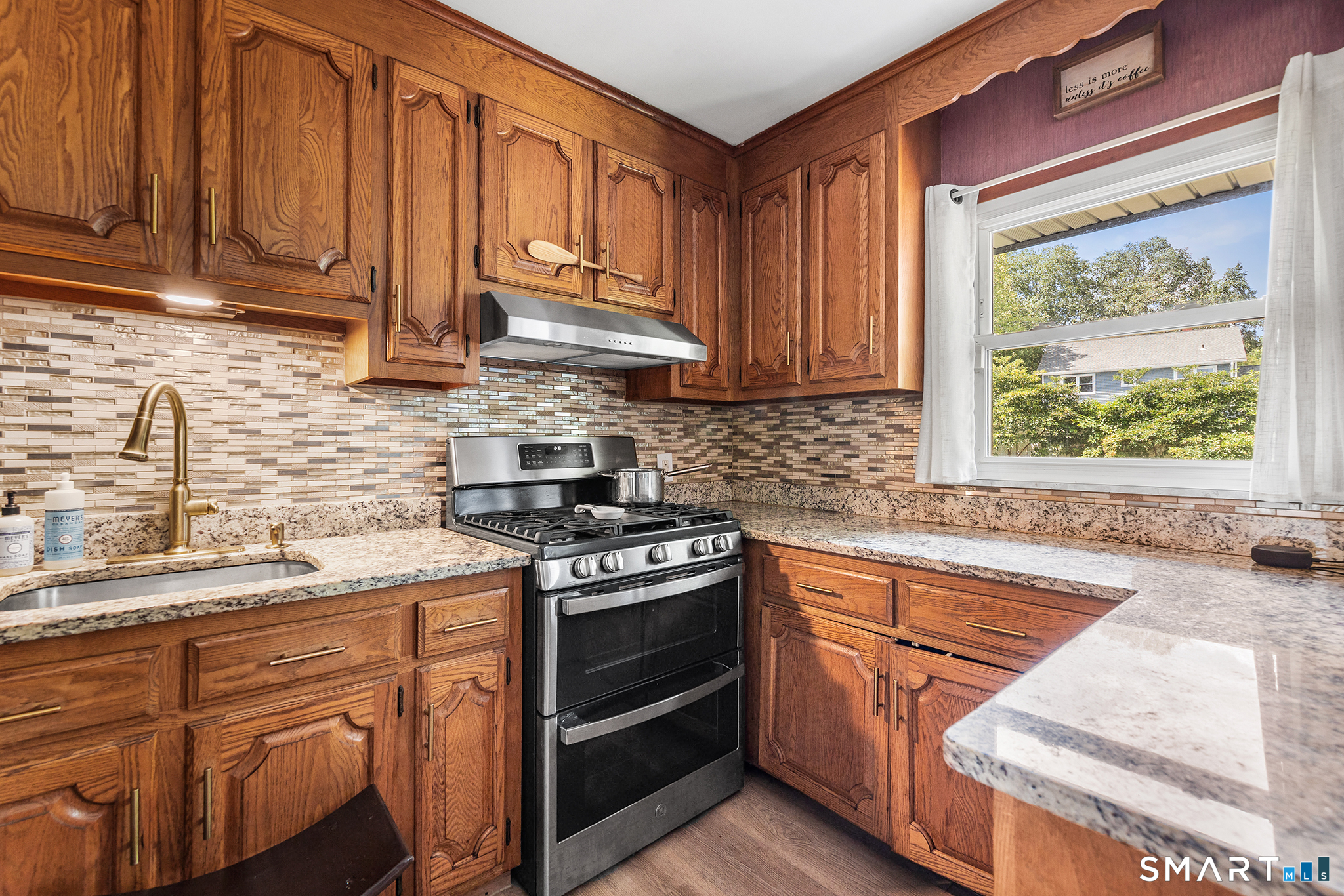 9 Glenridge Drive Ansonia CT 06401