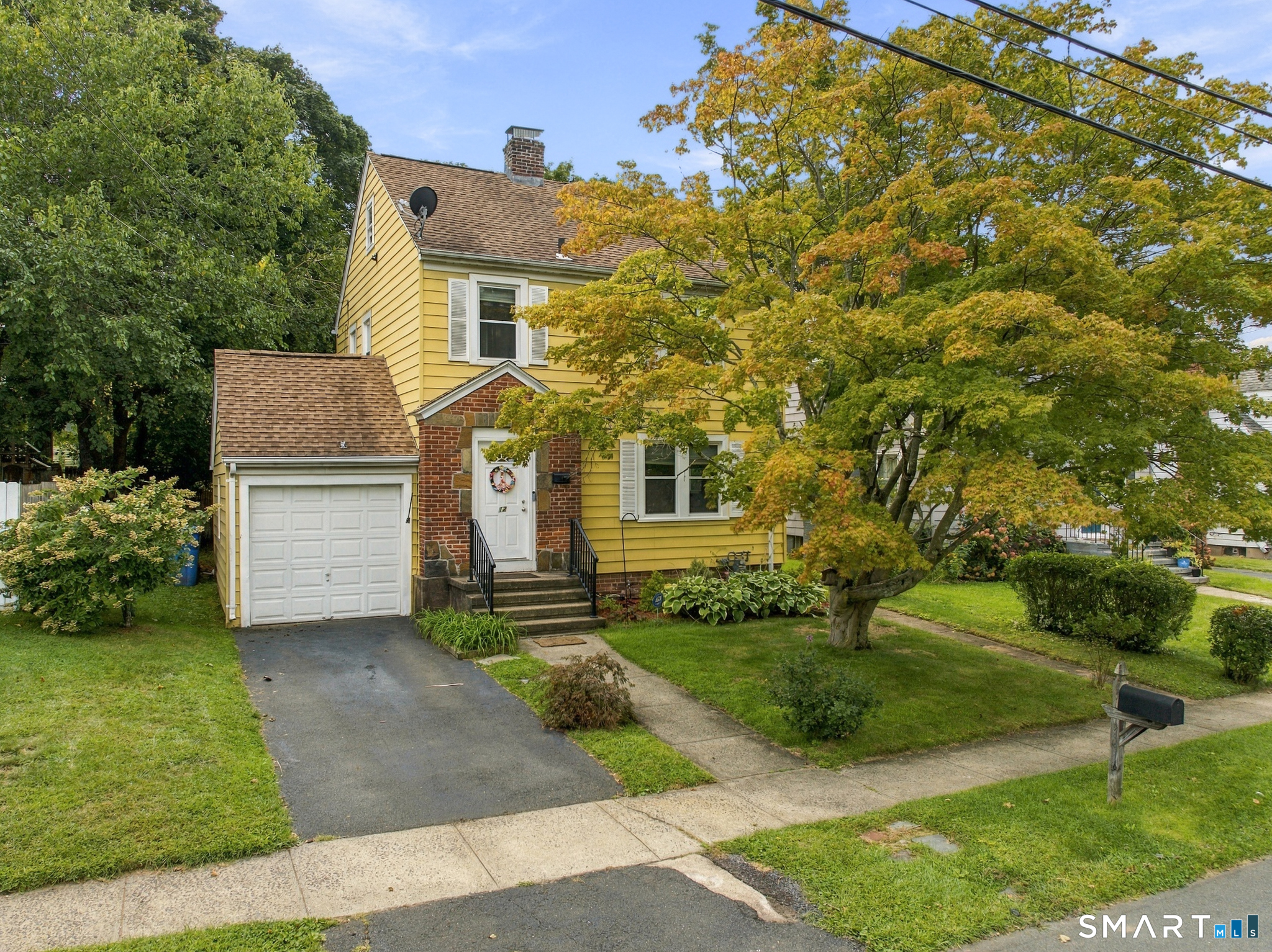 12 West Helen Street Hamden CT 06514