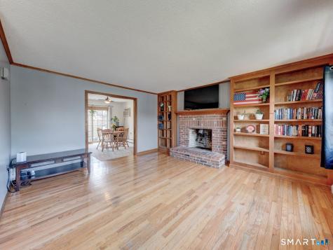 37 Grickis Lane Naugatuck CT 06770