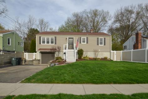 32 Gresham Street Milford CT 06461