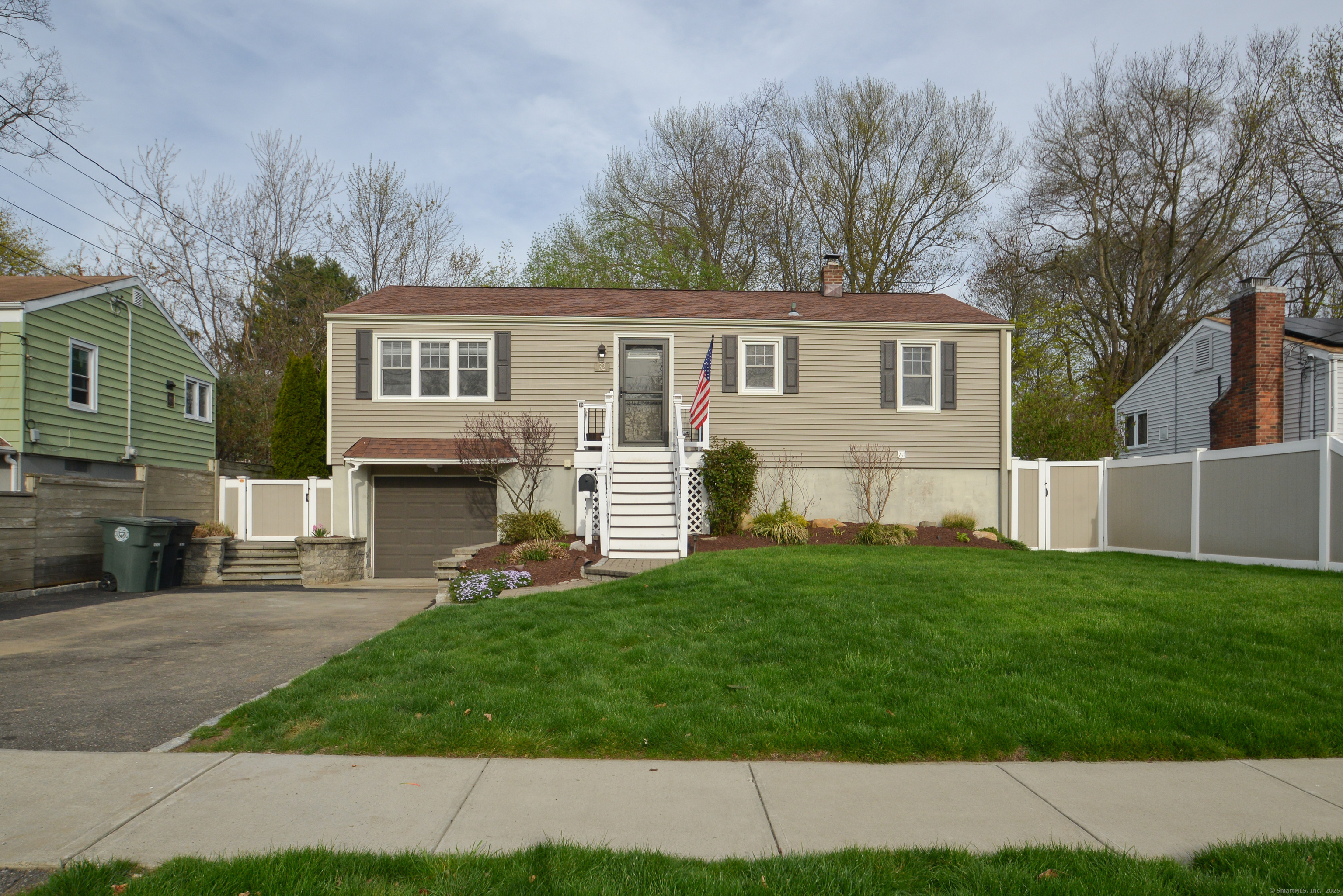32 Gresham Street Milford CT 06461