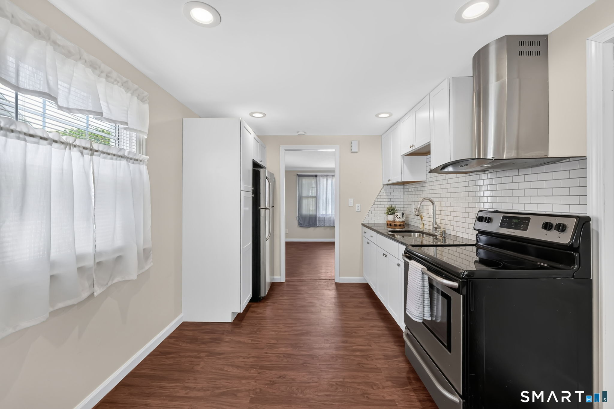 7 James Street East Haven CT 06512