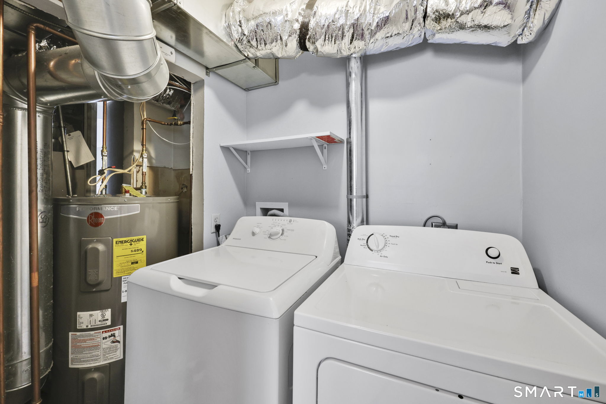7 James Street East Haven CT 06512