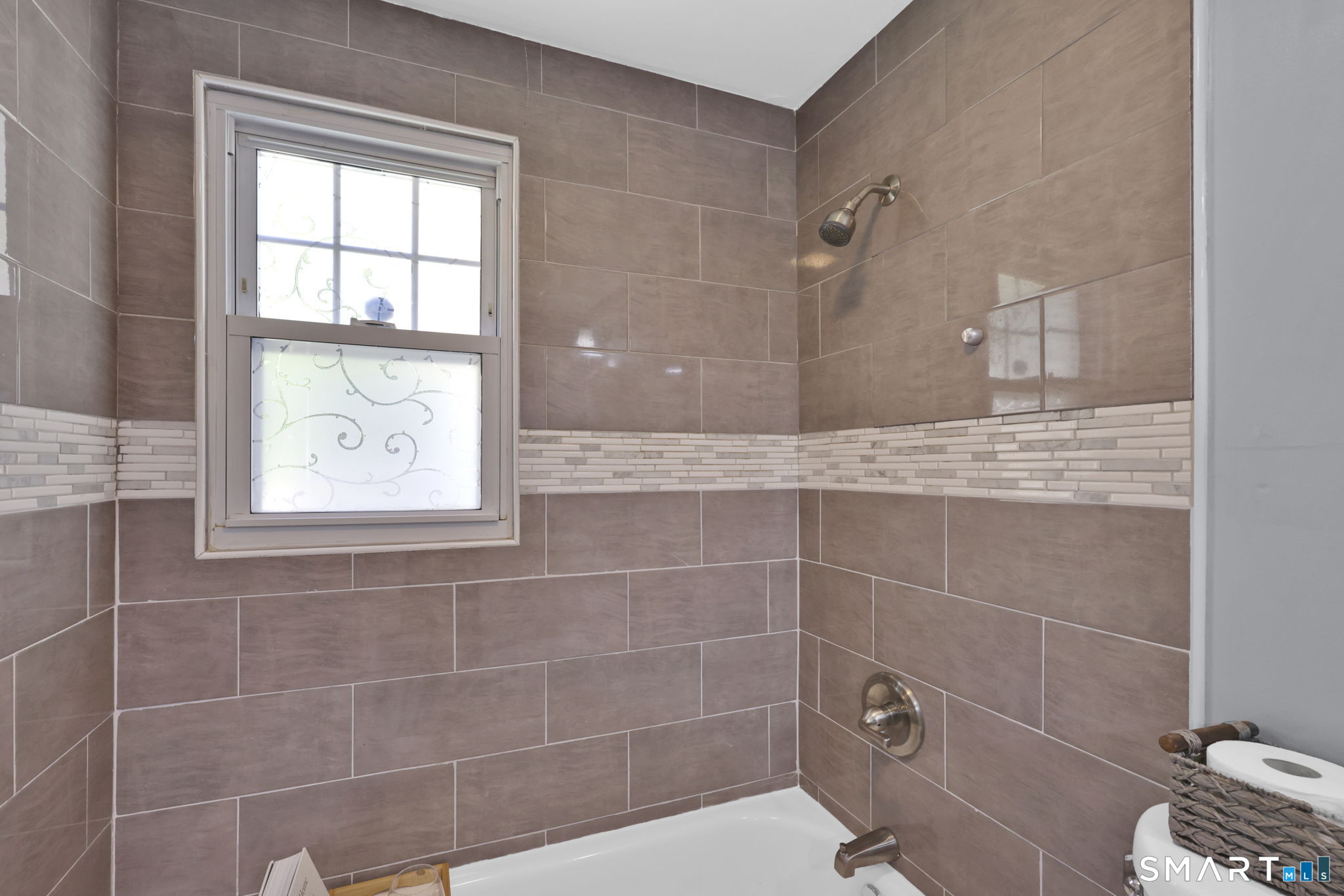7 James Street East Haven CT 06512
