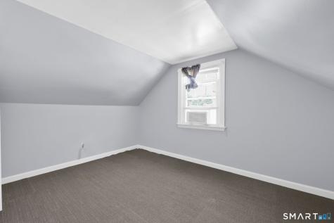 7 James Street East Haven CT 06512