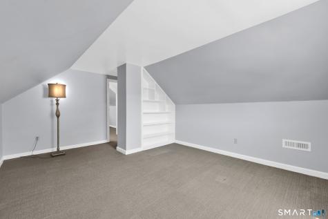 7 James Street East Haven CT 06512