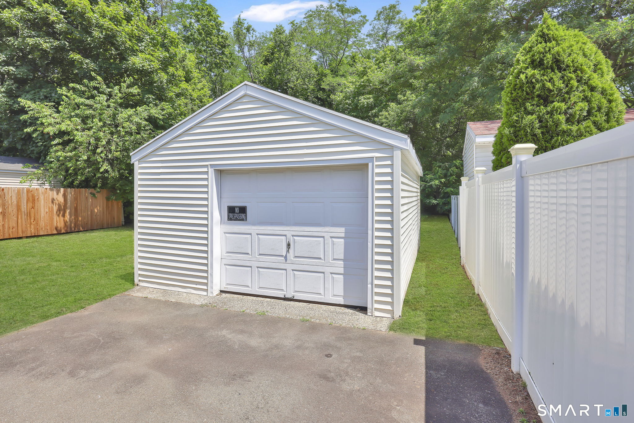 7 James Street East Haven CT 06512