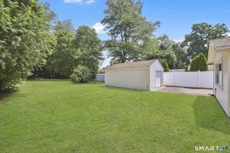 7 James Street East Haven CT 06512