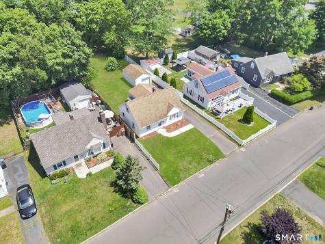 7 James Street East Haven CT 06512