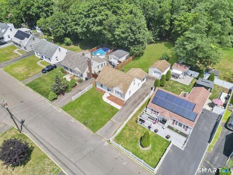 7 James Street East Haven CT 06512