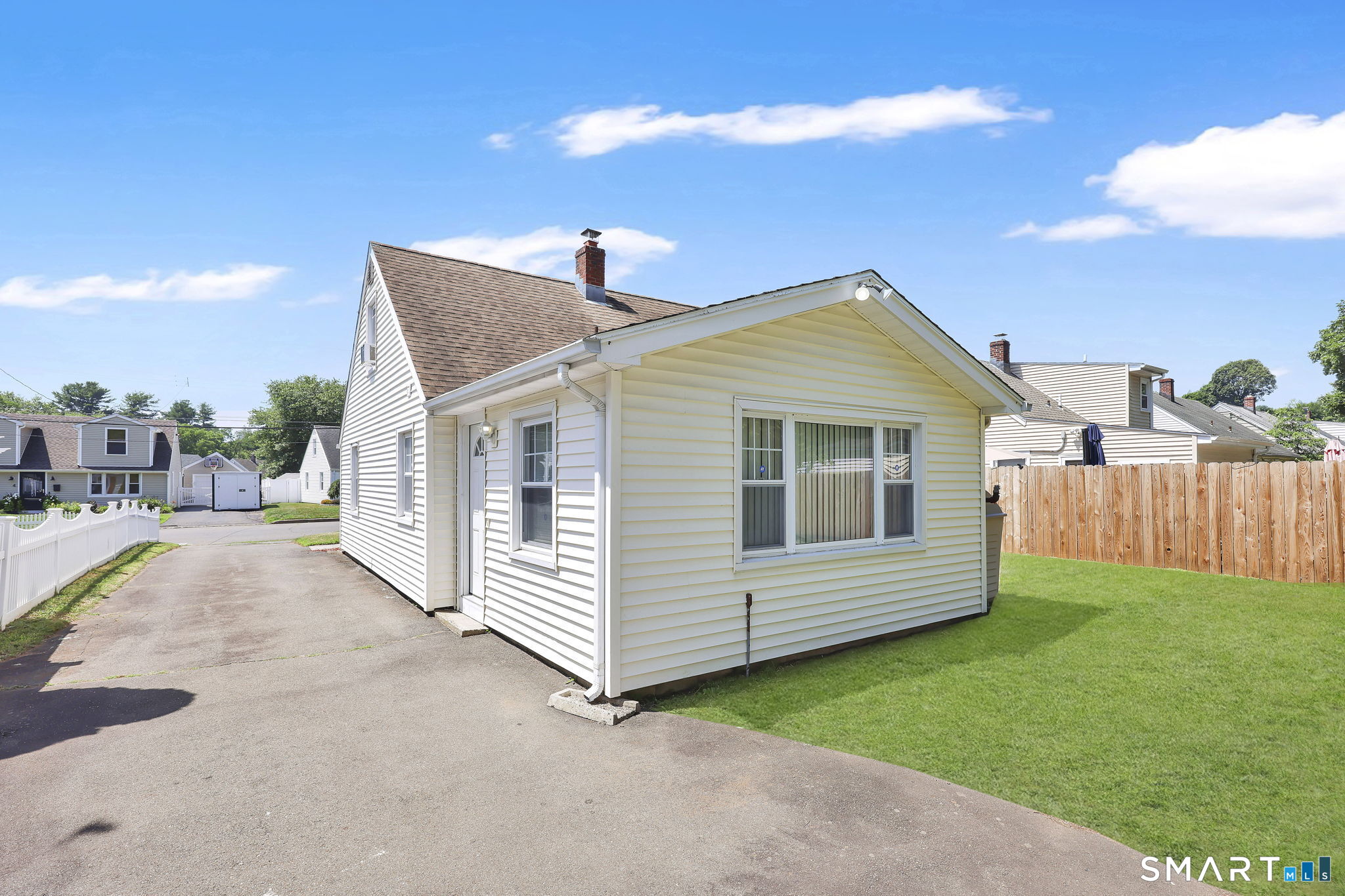 7 James Street East Haven CT 06512