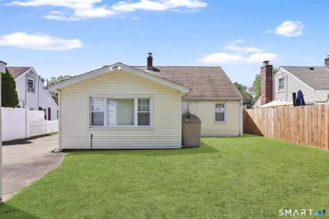 7 James Street East Haven CT 06512
