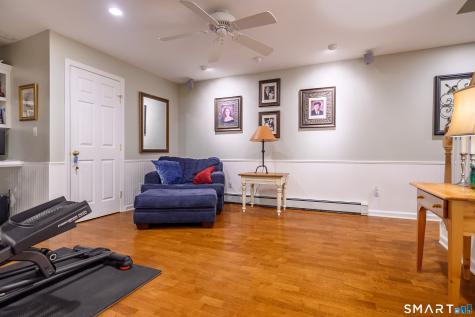 21 Phyllis Lane Newtown CT 06470