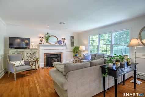 21 Phyllis Lane Newtown CT 06470
