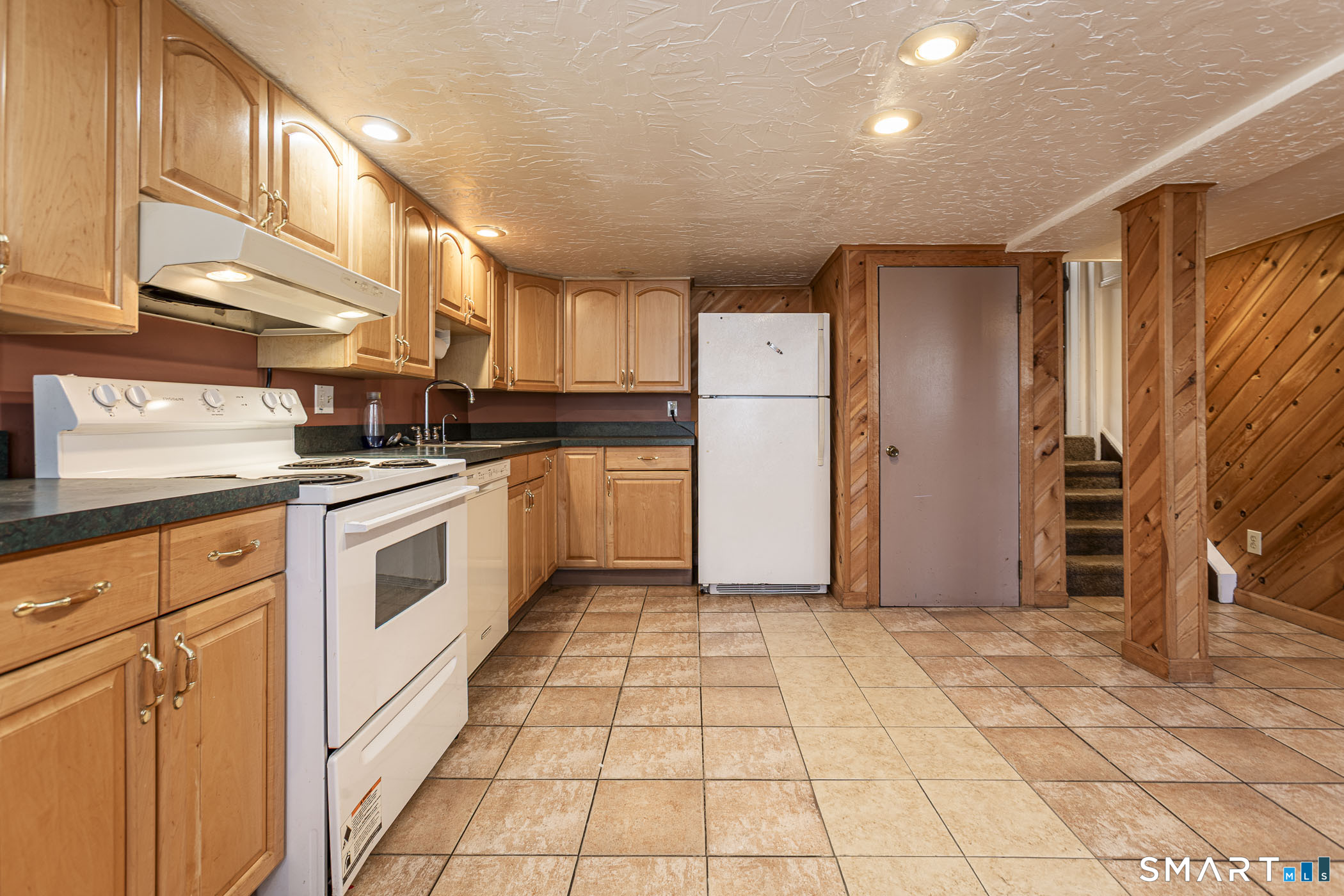 42 Coppola Terrace Derby CT 06418