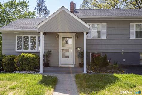 42 Coppola Terrace Derby CT 06418