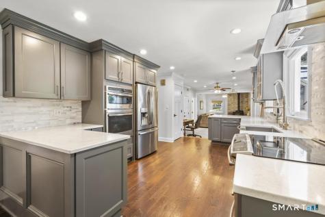 4 Stonehedge Road Norwalk CT 06851