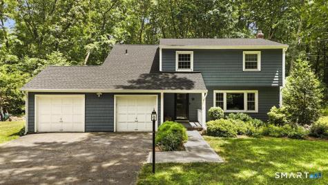 4 Stonehedge Road Norwalk CT 06851