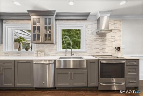 4 Stonehedge Road Norwalk CT 06851