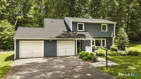 4 Stonehedge Road Norwalk CT 06851