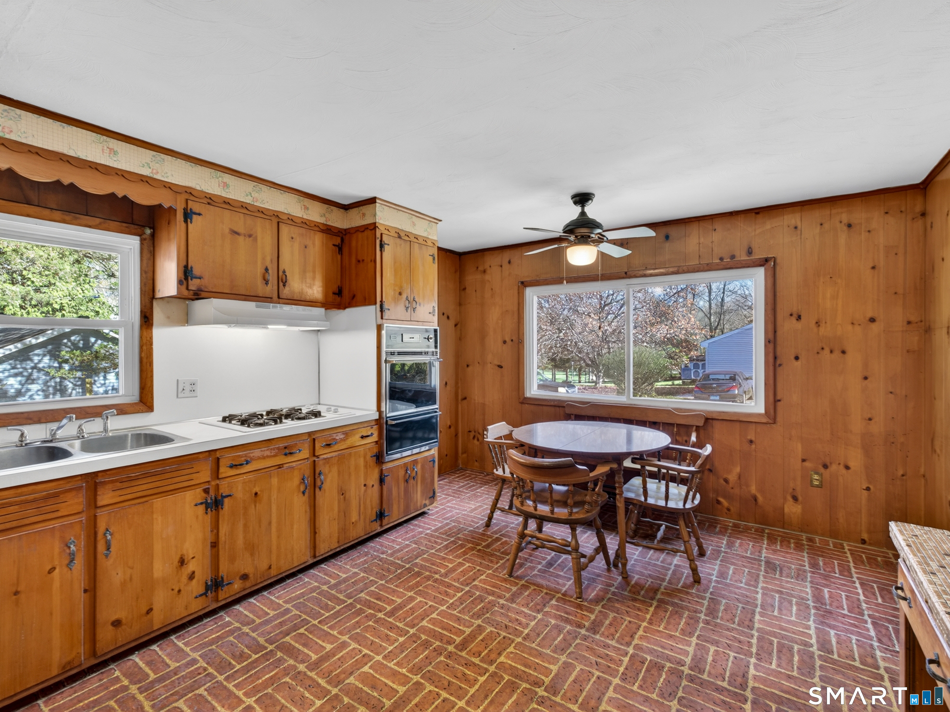 3 Helen Street Norwich CT 06360