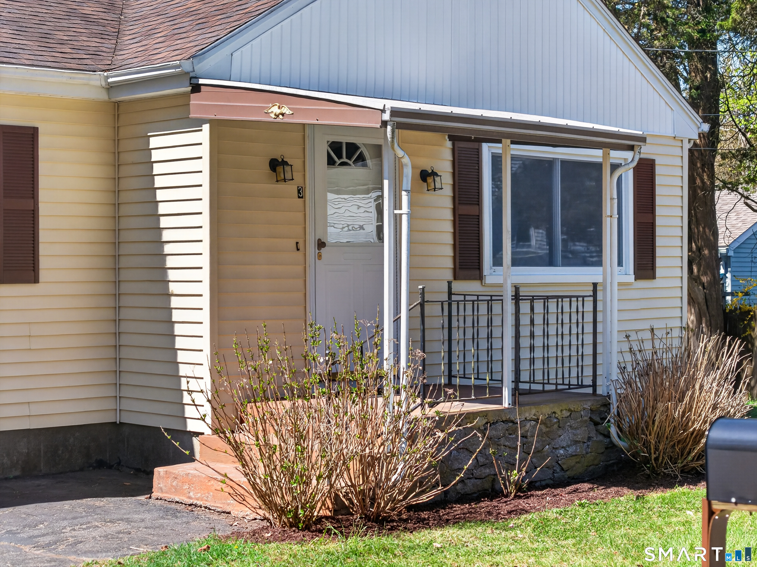 3 Helen Street Norwich CT 06360