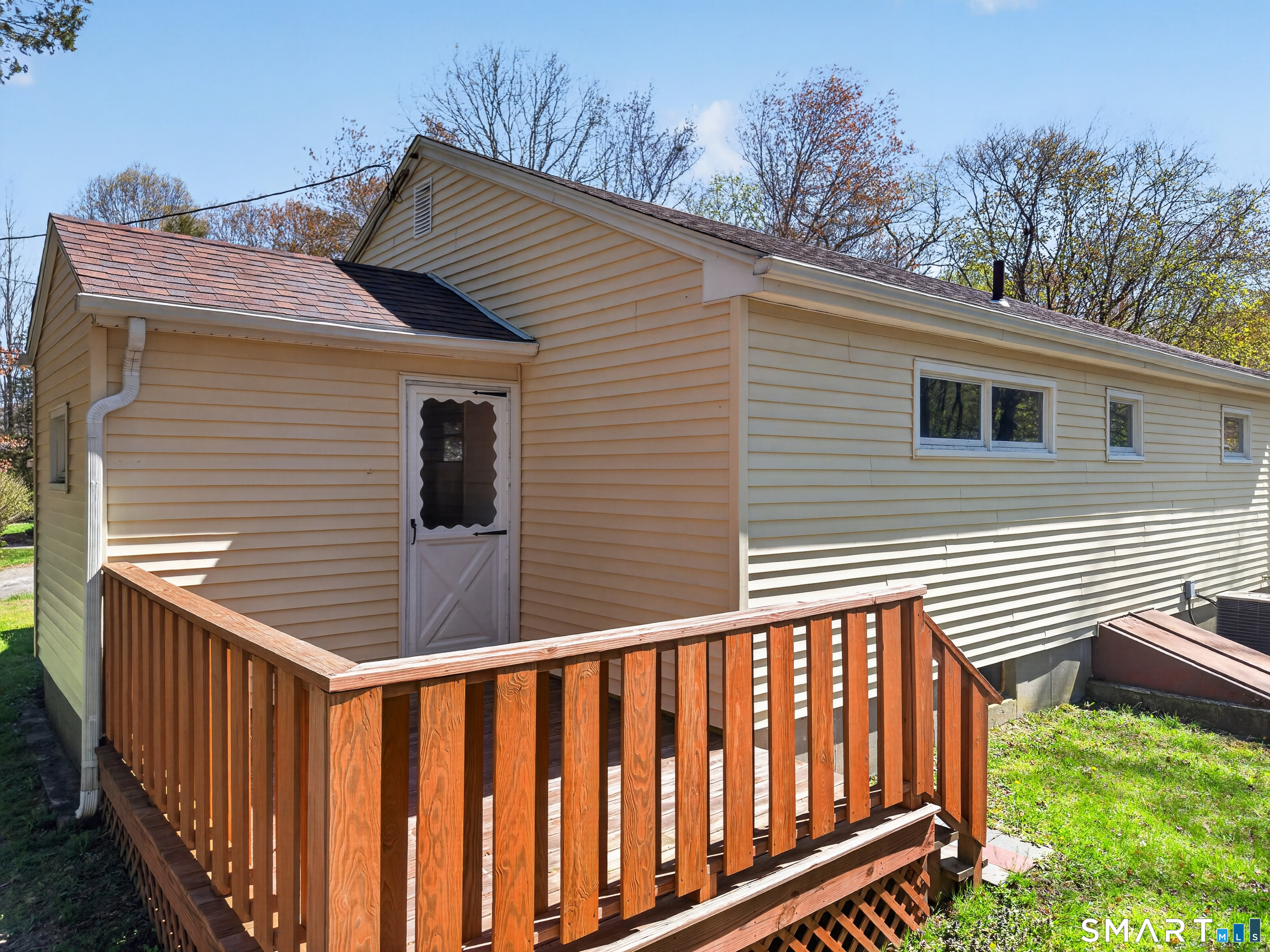3 Helen Street Norwich CT 06360