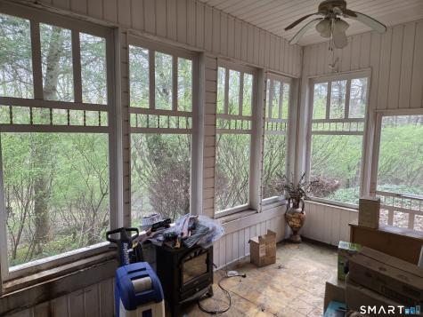 23 Gordon Lane Enfield CT 06082