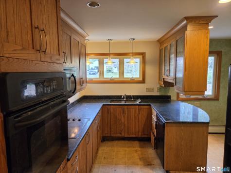 23 Gordon Lane Enfield CT 06082