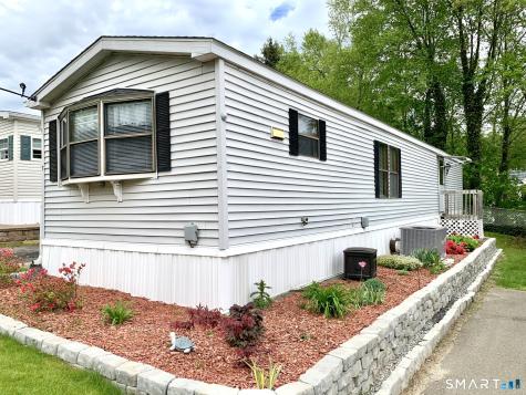 7 Woodland Park Shelton CT 06484