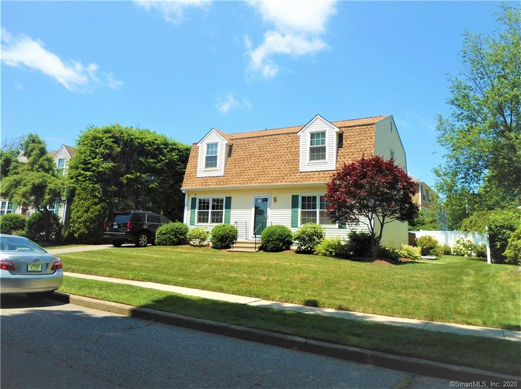 36 Lamplight Lane Milford CT 06460