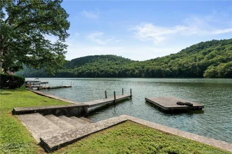 61 Lavelle Avenue New Fairfield CT 06812