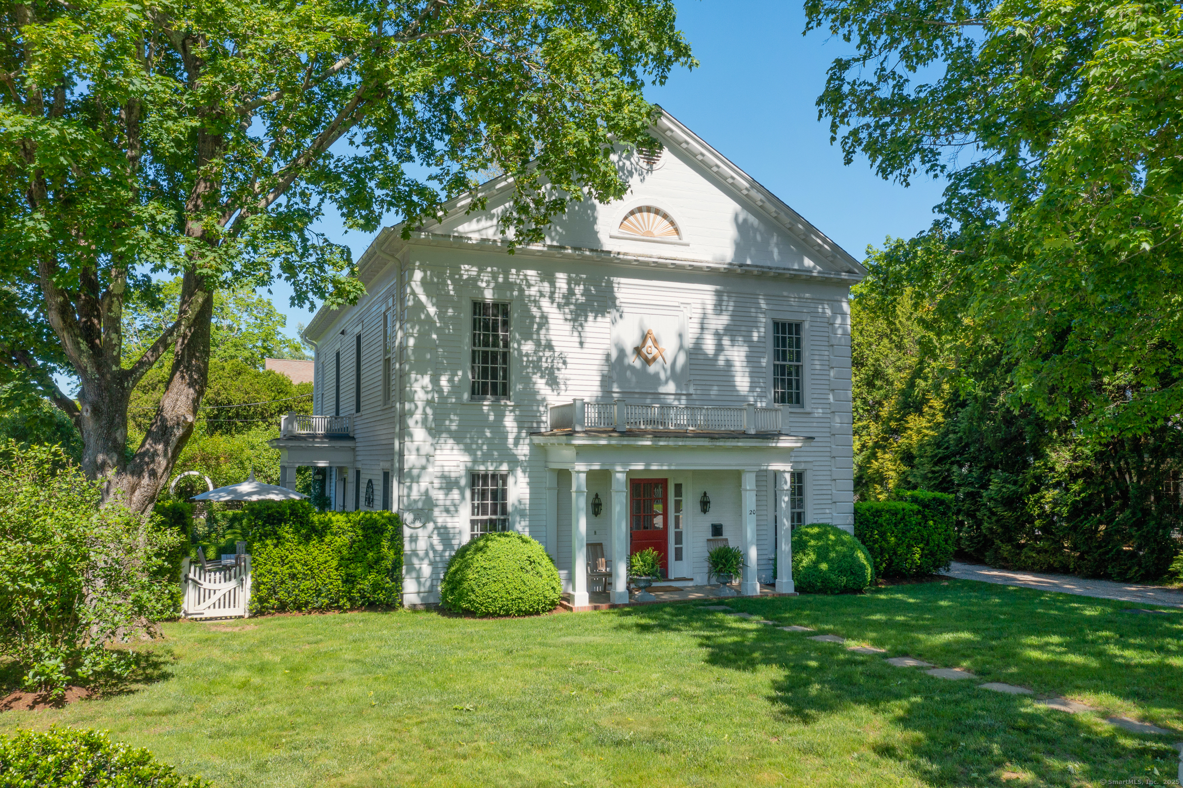 20 Lyme Street Old Lyme CT 06371
