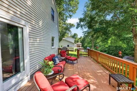 11 Tanglewood Drive Preston CT 06365